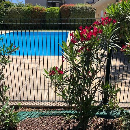 アヴィニョンLes Jardins De Garanceアパートメント エクステリア 写真
